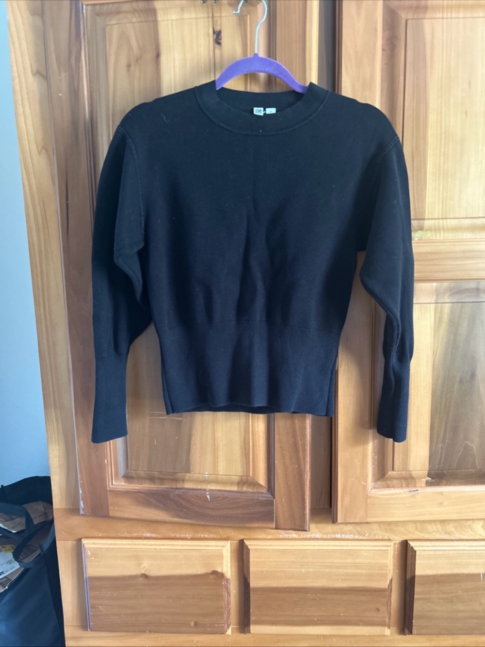 Uniqlo Black Crew Neck Sweater